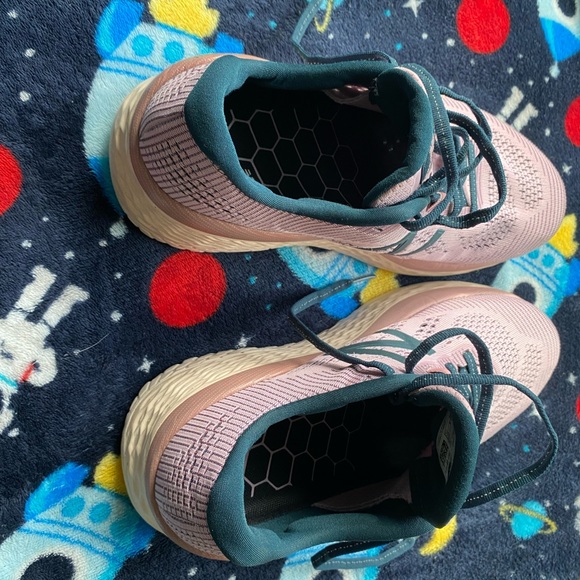 New Balance Fresh Foam - Picture 4 of 4